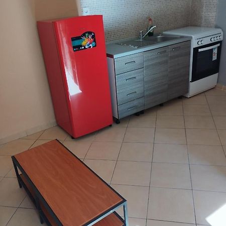 Cozy Apartment In Thessaloníki Ngoại thất bức ảnh